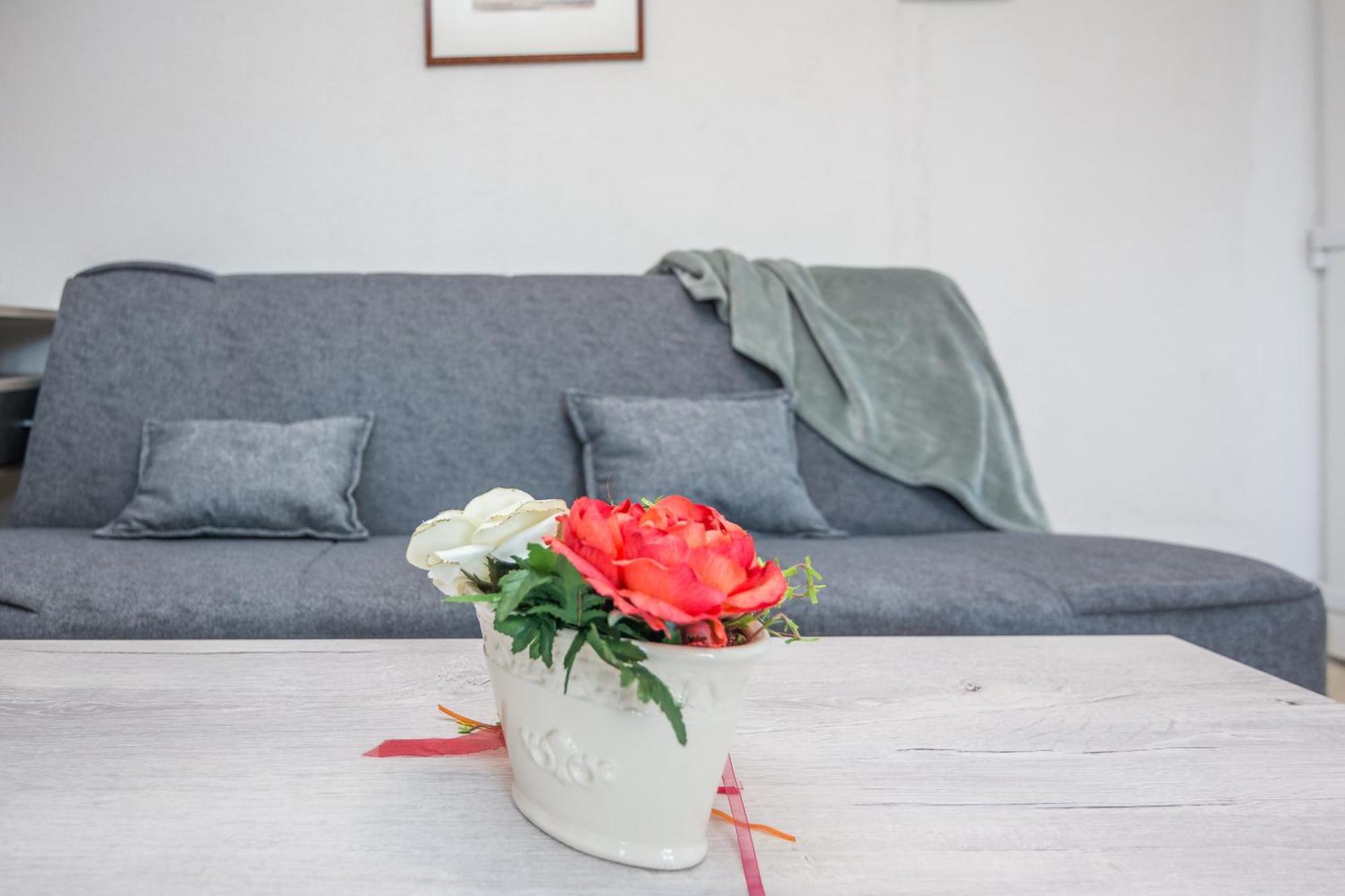 Apartmán Plaza Ab Vir Exteriér fotografie