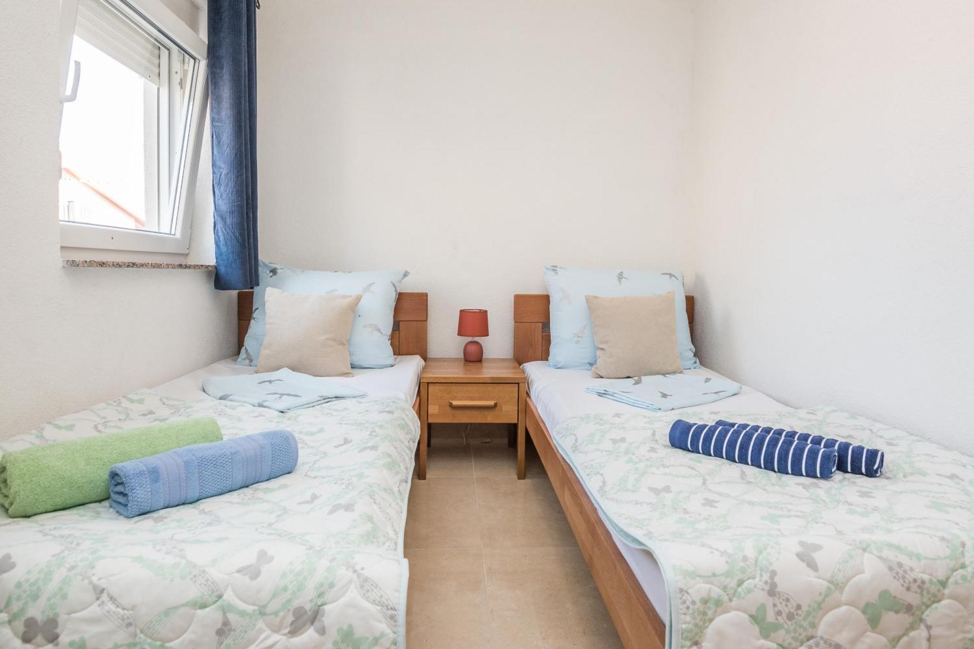 Apartmán Plaza Ab Vir Pokoj fotografie