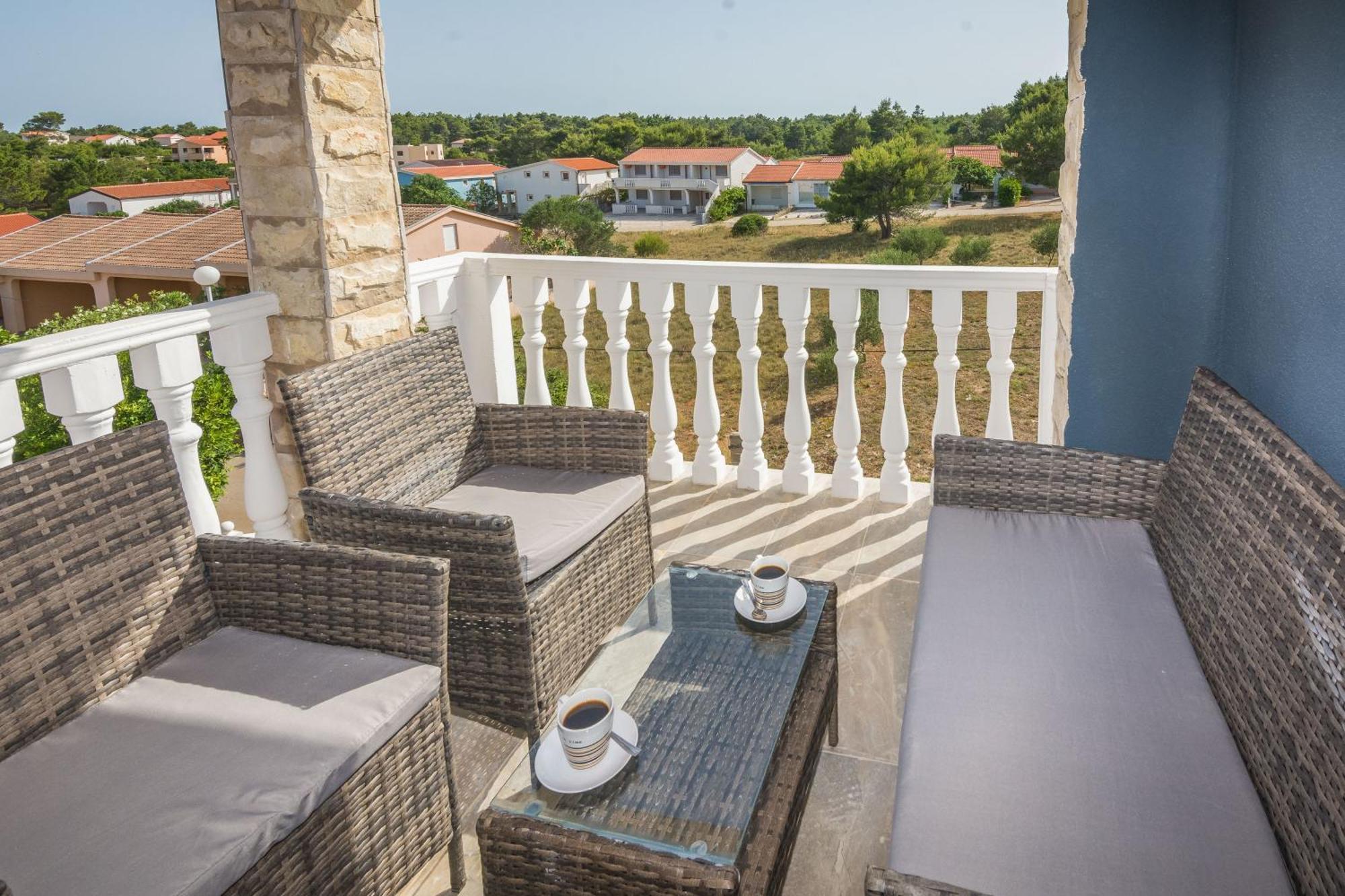 Apartmán Plaza Ab Vir Pokoj fotografie