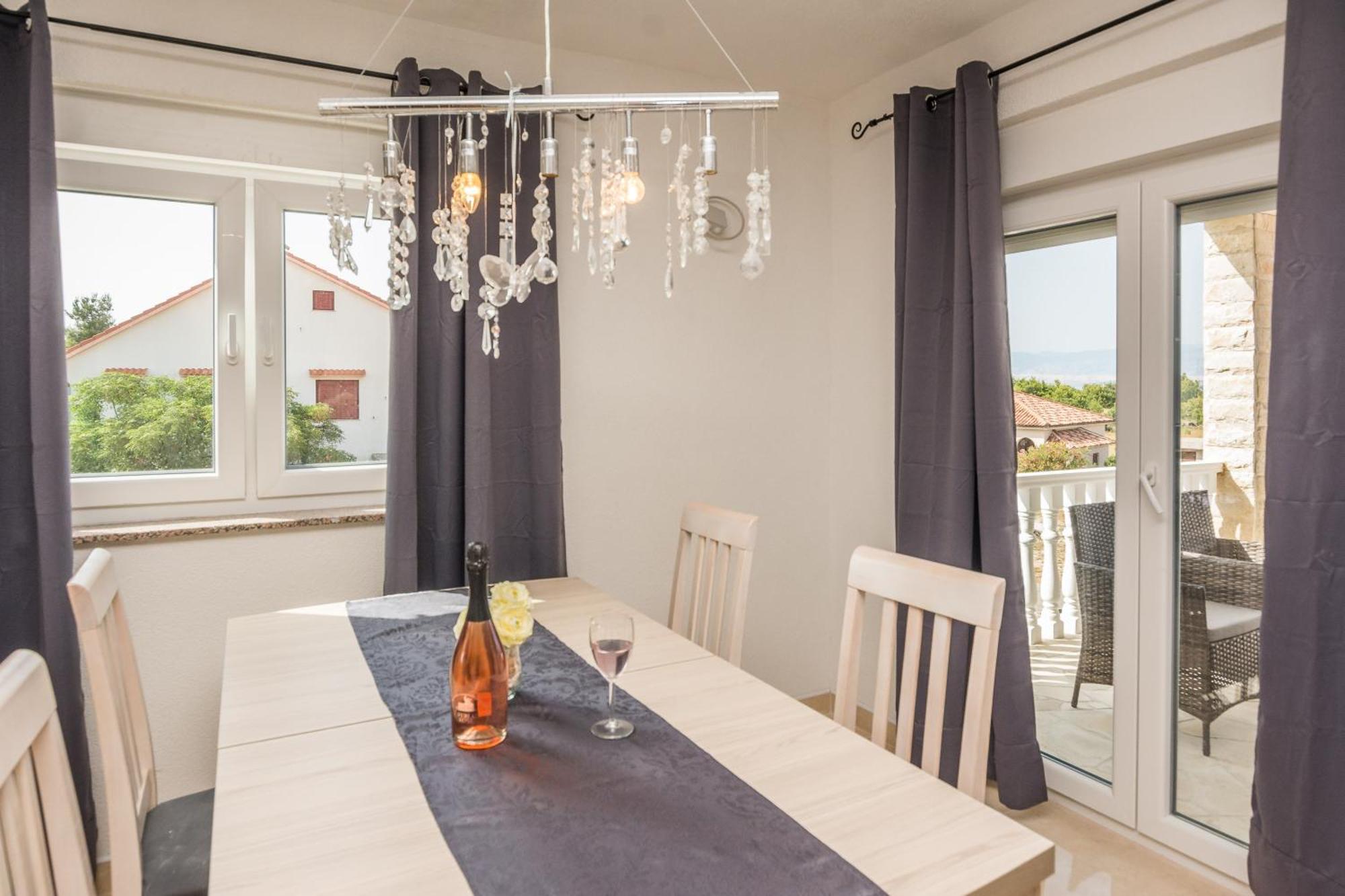 Apartmán Plaza Ab Vir Pokoj fotografie